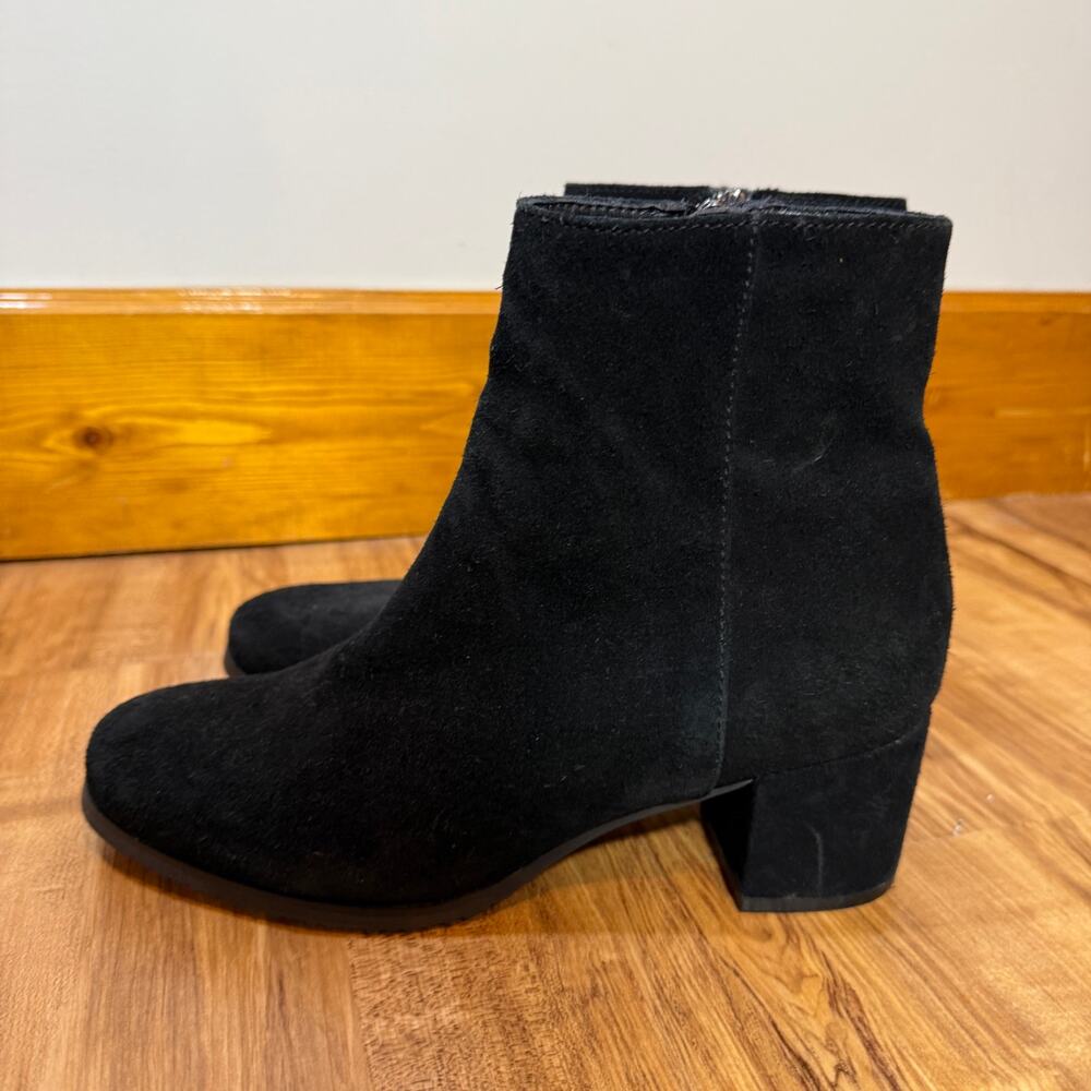 Blondo Alida Black Waterproof Chunky Heel Side Zipper Ankle Chelsea Boots 8